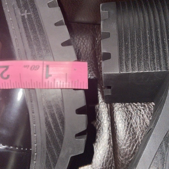 GUESS Plataform Loafers NWT - Picture 9 of 10